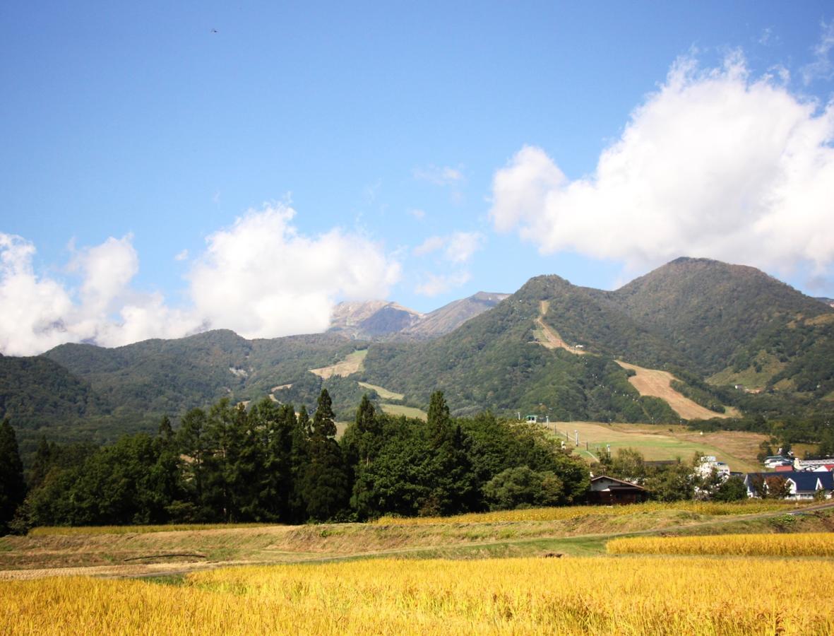 Hakuba Tsugaike Sunrise Tanne Hotel Otari Ngoại thất bức ảnh